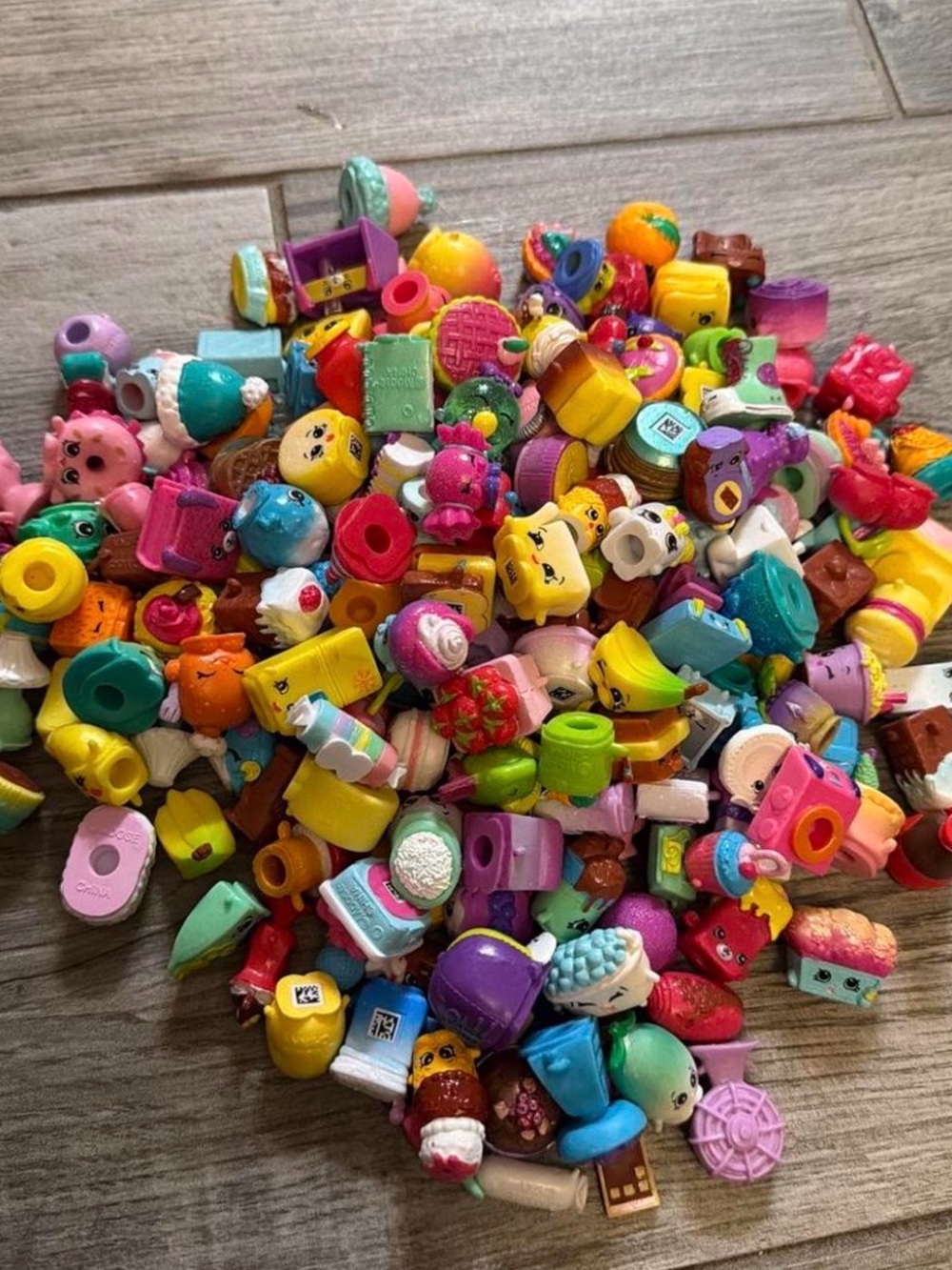 6 piece mystery shopkins bundle